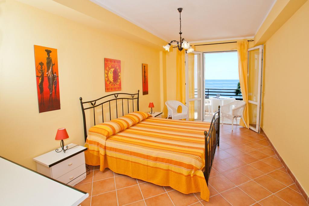 Polifemo Apartment Letojanni Room photo